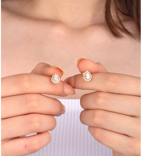 Cercei din argint 925 cu pietre albe și lacrimă